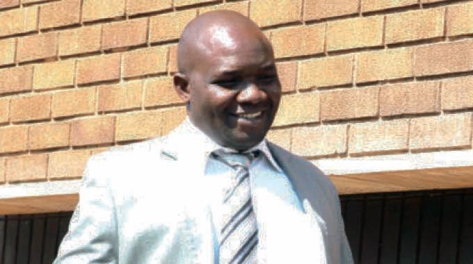 Lawyer suspended in a US$99k fraud, forgery