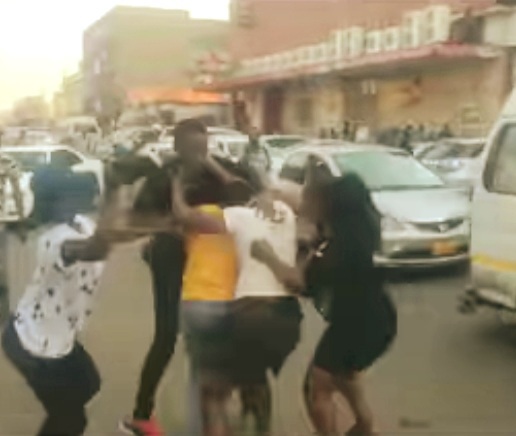 WATCH:Man Assaulted at Copacabana for Fleeing "Tlof Tlof" Payment