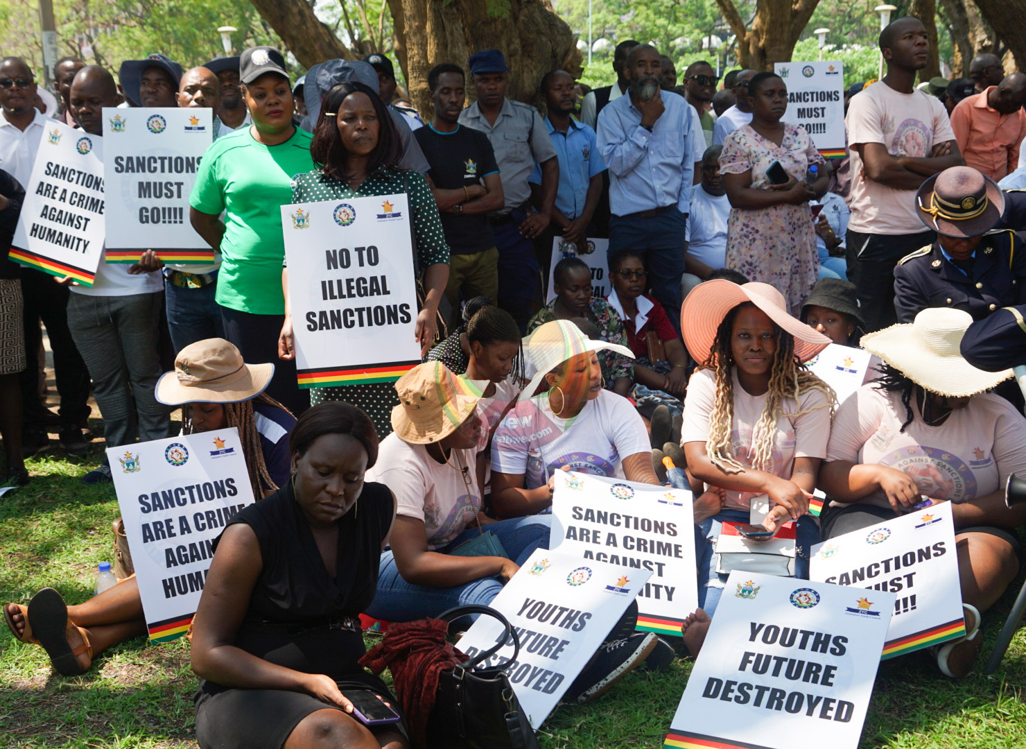 EU Extends Sanctions on Zimbabwe Defense Industries