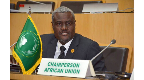 AU calls for calm as Mozambique faces post-election violence