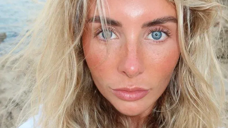 Adult Entertainer's Jaw-Dropping Claim: 1,057 Men in 12 Hours!